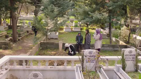 Se celebra el entierro de Yaman en la más estricta intimidad Se celebra el entierro de Yaman en la más estricta intimidad