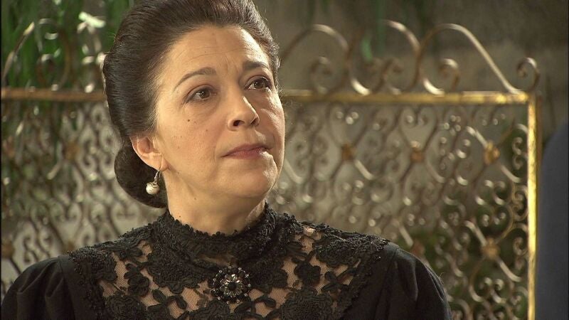 Francisca utiliza todos los medios a su alcance para impedir que Tristán y Pepa huyan juntos