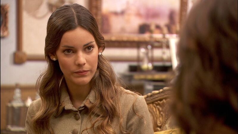 Soledad elige a la nueva doctora Casas para que la atienda en lugar de Pepa que se lleva una decepción