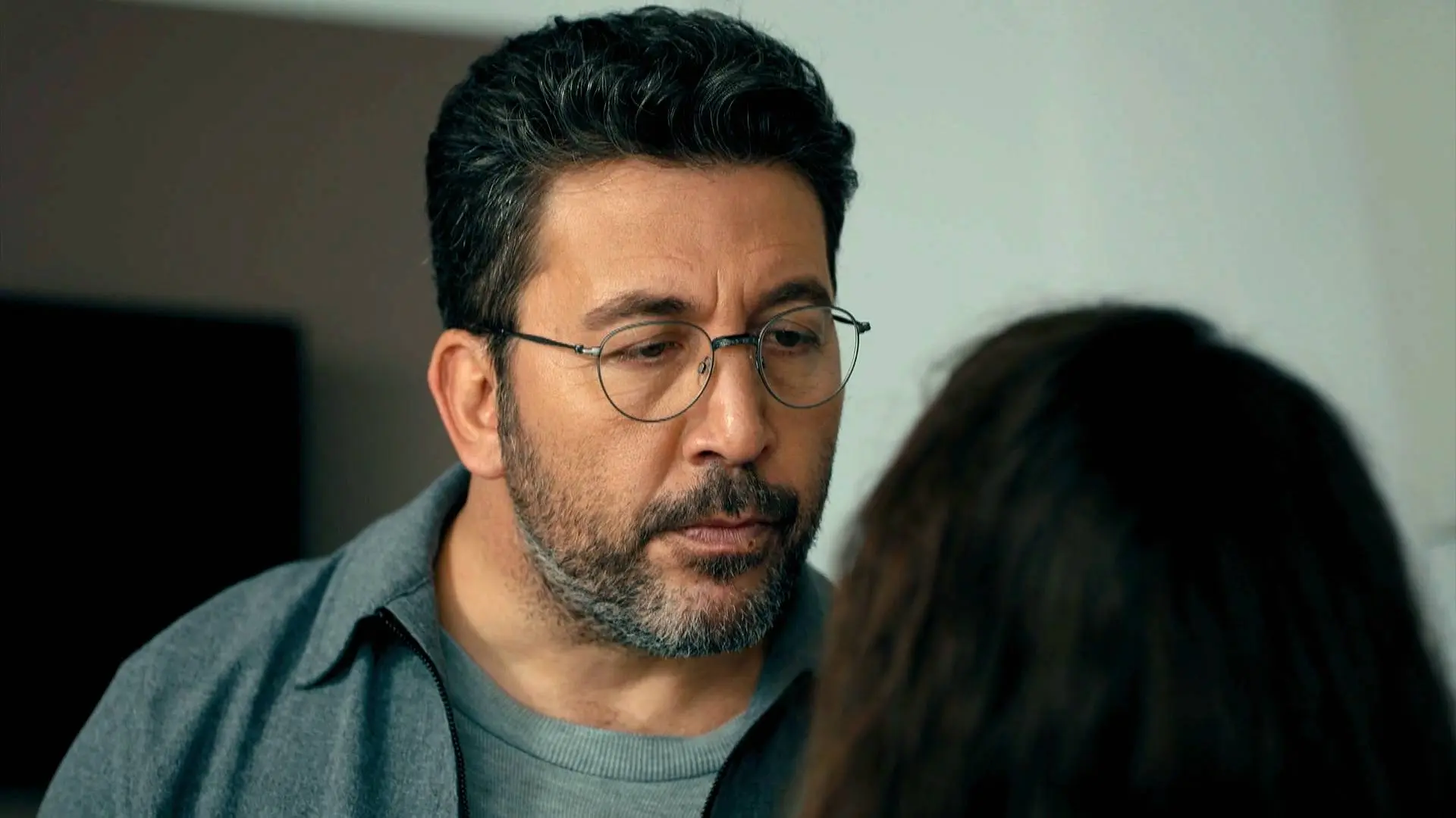 Cemal Karalar Hermanas