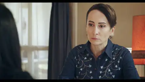 Se revela la verdad: Melissa no publicó el artículo sobre Mahinur y Cüneyt Se revela la verdad: Melissa no publicó el artículo sobre Mahinur y Cüneyt