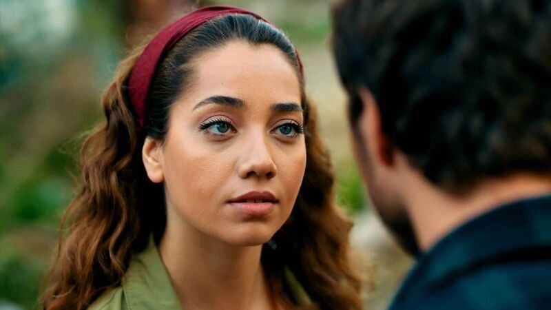 El futuro de Azra es muy oscuro después de intentar solucionar las cosas con Mahir