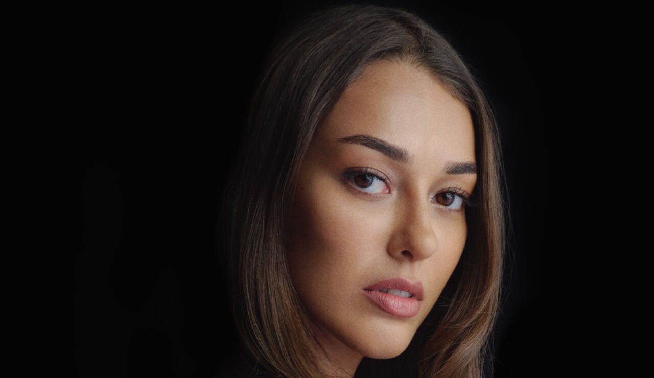 R&uuml;ya abre los ojos a una realidad desconocida para ella