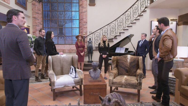 Sara saca sus garras para defender lo que le pertenece por ley