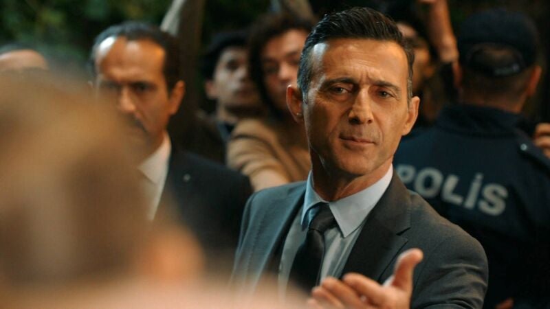 La guerra de Çelebi contra Cemre sigue una nueva estrategia para humillarla públicamente