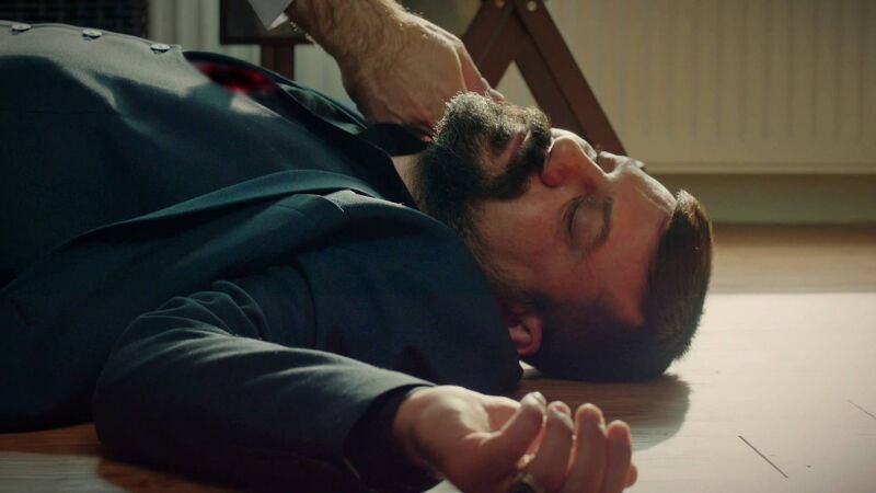 Así es el trágico e inesperado final de Celil, uno de los villanos de Jaula Dorada 