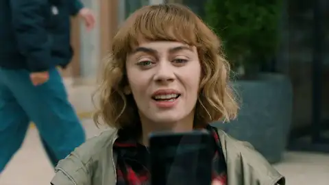 Cemre destapa la verdad sobre el maltrato de su marido ante los medios de comunicación Cemre destapa la verdad sobre el maltrato de su marido ante los medios de comunicación