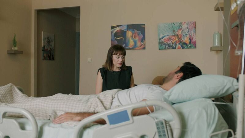  La recuperación de Ozan llena de alegría a Cemre y Ömer 