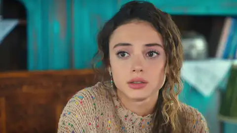 Defne Melek