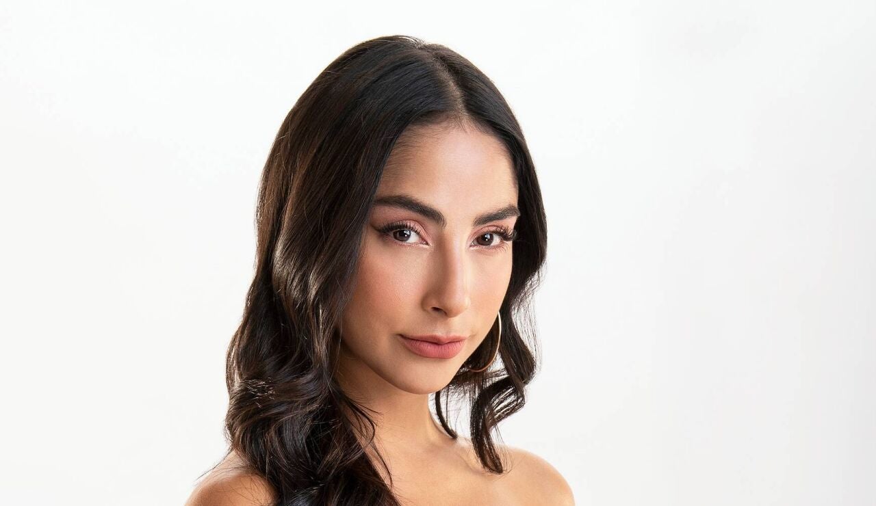 Rebeca Ch&aacute;vez es la hermana de Sof&iacute;a y su sue&ntilde;o es ser rica y vivir rodeada de lujo y comodidades