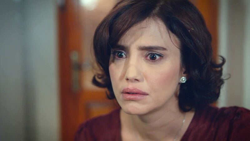Melek descubre con 20 años de retraso los sentimientos de Halil hacia ella