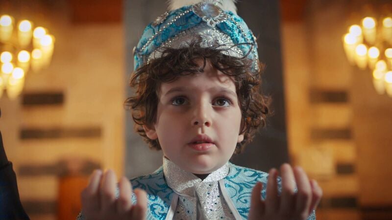 El pequeño Seyit Alí se enfrenta a la circuncisión, uno de los ritos más importantes de la cultura islámica
