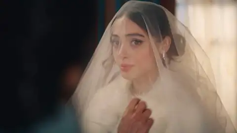 Defne Melek