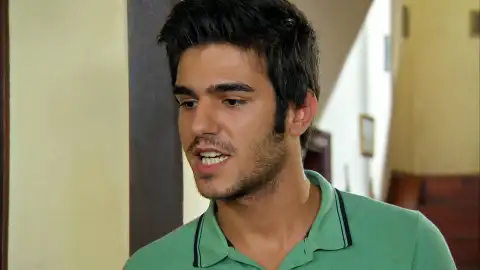 Ali, a su abuela Nujin: "No podréis evitar que me divorcie de Zehra" Ali, a su abuela Nujin: "No podréis evitar que me divorcie de Zehra"