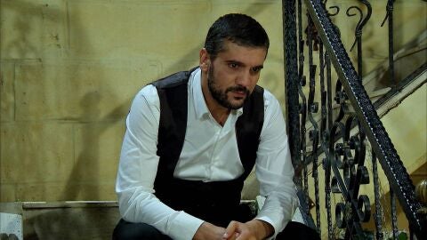 Devra recuerda a su primo Azad 