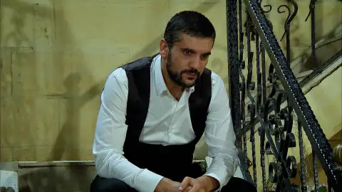 Devra recuerda a su primo Azad Devra recuerda a su primo Azad