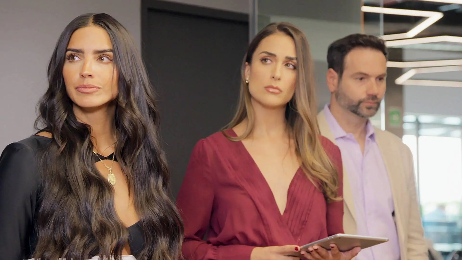 Sofía no descarta romper todo vínculo con la empresa Alva Sofía no descarta romper todo vínculo con la empresa Alva
