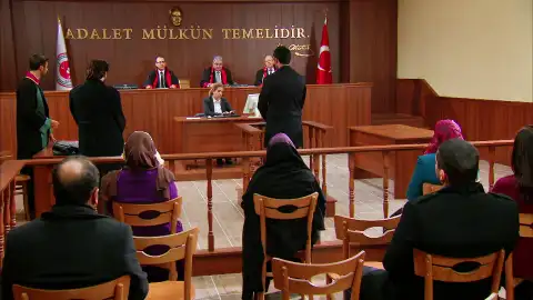 Azad queda en libertad y Devra vuelve a salir aireoso: Samil se declara como único culpable de transportar droga en el camión Azad queda en libertad y Devra vuelve a salir aireoso: Samil se declara como único culpable de transportar droga en el camión