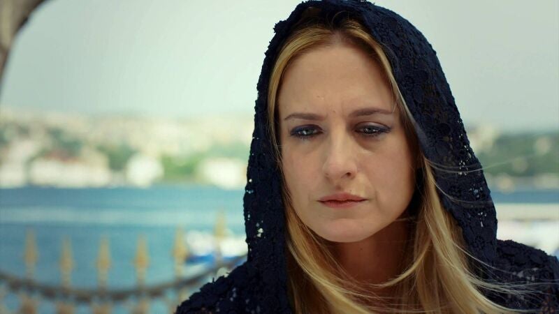 Gülfem sigue atormentada por el grave incidente que protagonizó con su hermano en el pasado