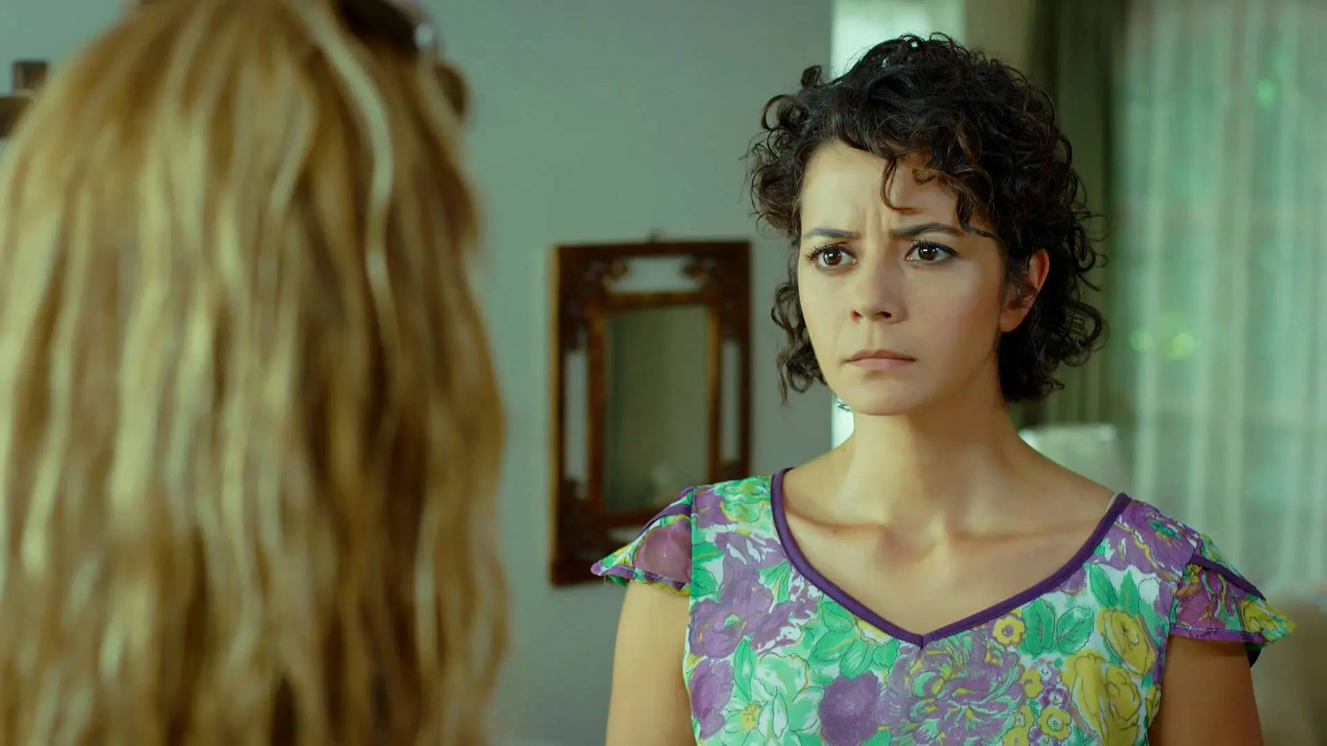 Yonca Guerra de rosas