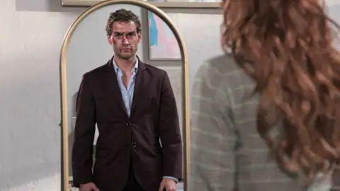 Carlota sufre alucinaciones y cree ver al exnovio de Doménica Carlota sufre alucinaciones y cree ver al exnovio de Doménica