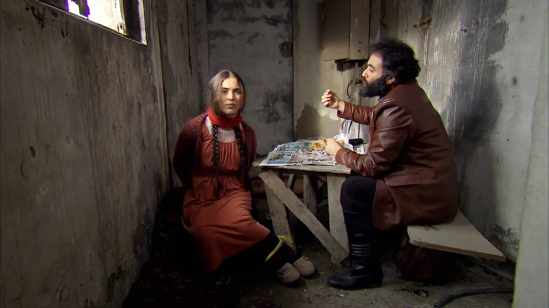 ¡Todo se complica! Zehra corre un grave peligro y Melek permanece encerrada en la mansión de los Kirman ¡Todo se complica! Zehra corre un grave peligro y Melek permanece encerrada en la mansión de los Kirman
