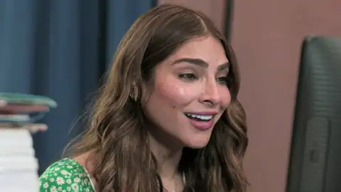 La florista dispuesta a quedar con el quien cree que es Lisardo La florista dispuesta a quedar con el quien cree que es Lisardo