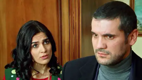 Leyla y Devra Esposa joven