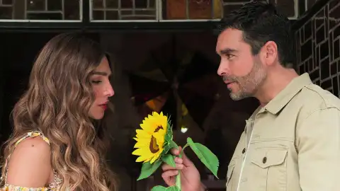 Jesús saca su lado más romántico y le pide matrimonio a Mari Luz Jesús saca su lado más romántico y le pide matrimonio a Mari Luz