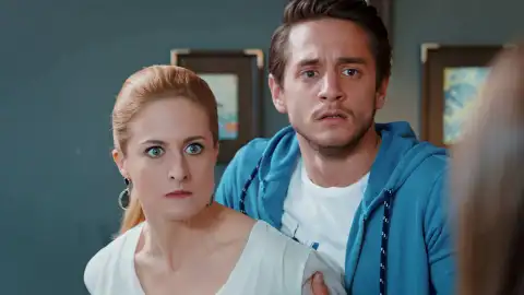 Duro enfrentamento entre Gülfem y Gülru Duro enfrentamento entre Gülfem y Gülru