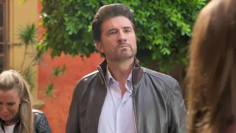 Augusto acusa a Elisa de matar a don Victoriano Augusto acusa a Elisa de matar a don Victoriano