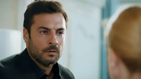 Ömer le confiesa a Gülfem cuál es la promesa que ha hecho a su madre Ömer le confiesa a Gülfem cuál es la promesa que ha hecho a su madre