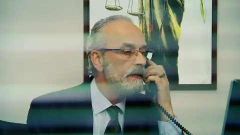 El abogado de Melek tiene información sobre Mirza El abogado de Melek tiene información sobre Mirza