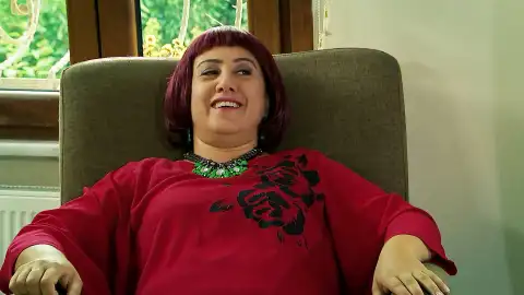 Las oscuras intenciones de la señora Sultán hacia Zehra y Cemal Las oscuras intenciones de la señora Sultán hacia Zehra y Cemal