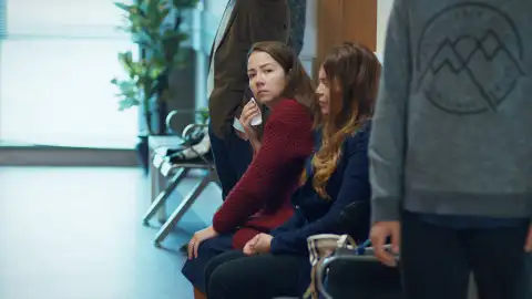 Mesude y sus hermanas culpan a Gülfem de la muerte del bebé de Gülru Mesude y sus hermanas culpan a Gülfem de la muerte del bebé de Gülru