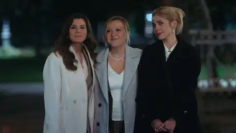 Azra, Çolpan y Sanem La ley del amor