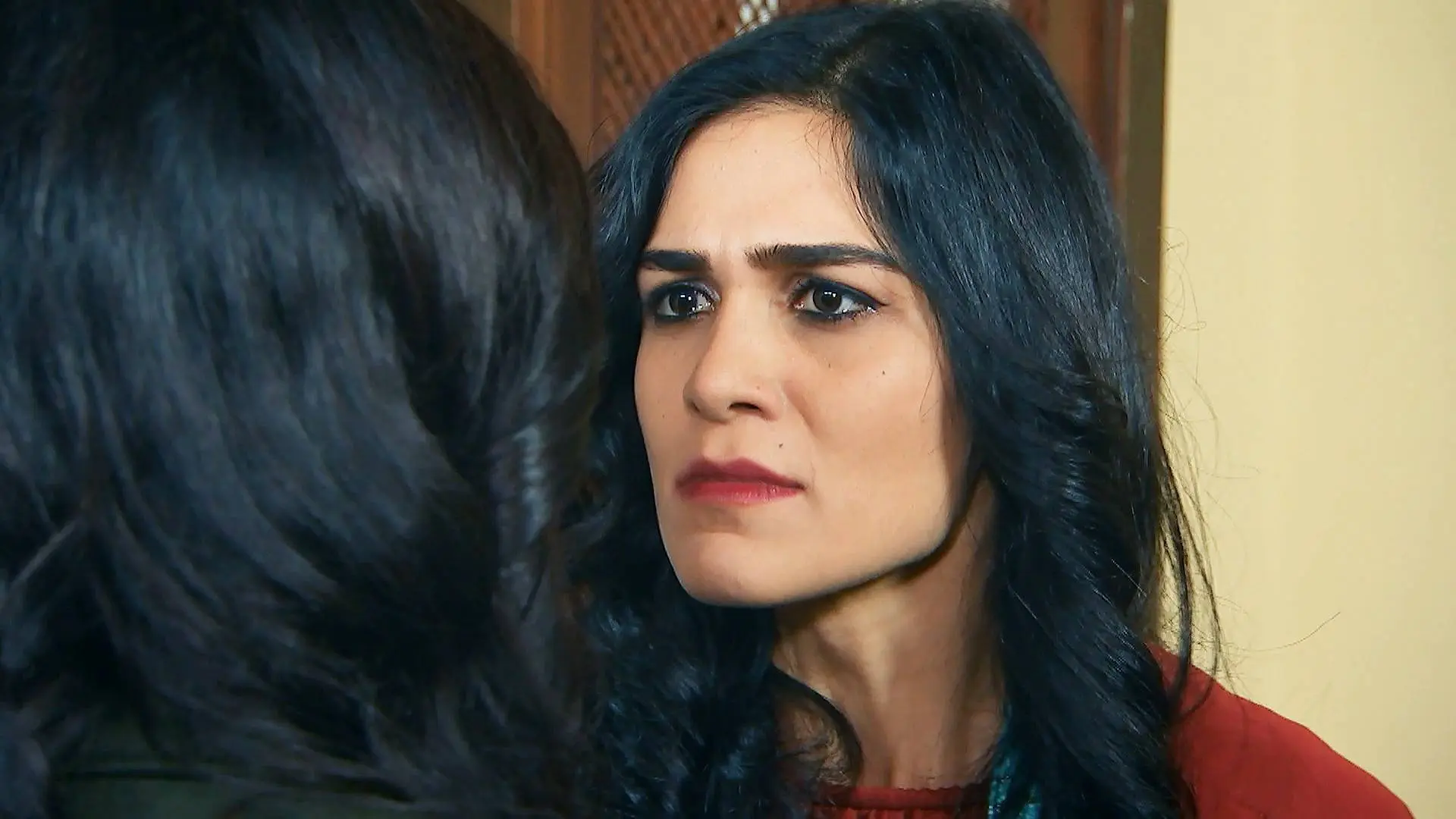 Leyla niega haber envenenado a Devra