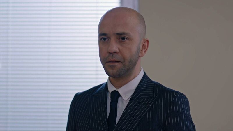 La mentira de Sergen sale a la luz durante su juicio por el divorcio de Azra