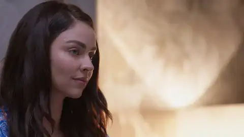 Mariana no puede dejar de pensar en su beso con Luis Alberto Mariana no puede dejar de pensar en su beso con Luis Alberto