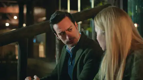 Sedat Tras el cristal