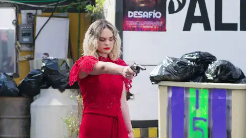 La maldad de Soraya no tiene límites: asesina a Matilde para ocultar el envenenamiento a Mariana La maldad de Soraya no tiene límites: asesina a Matilde para ocultar el envenenamiento a Mariana