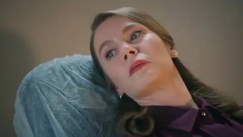 Nalan Tras el cristal