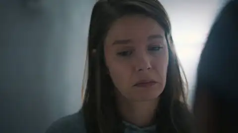 Nalan Tras el cristal