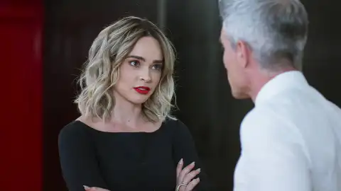 Soraya se siente traicionada por León Soraya se siente traicionada por León