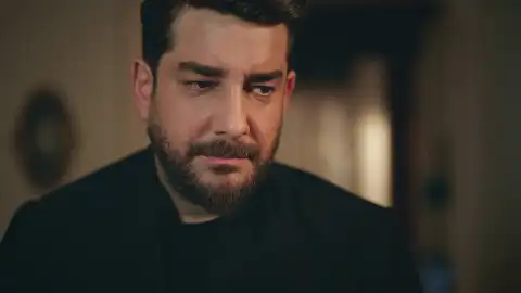 Muzo Tras el cristal