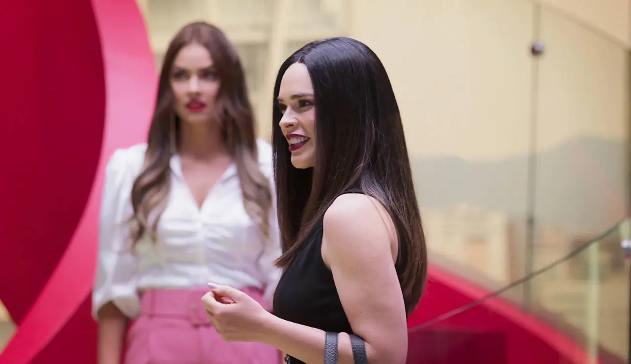 Soraya regresa a la vida de los Salvatierra y desata el temor entre ellos