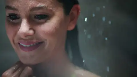 Nalan Tras el cristal