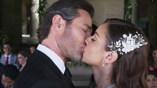 Luis Alberto y Mariana renuevan sus votos matrimoniales 