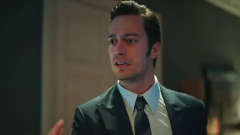 Sedat Tras el cristal