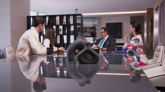 Los padres de Omar humillan a Andrea